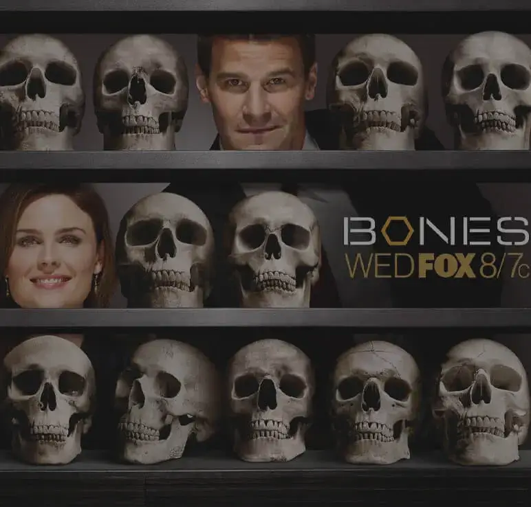 Смотреть трейлер Кости