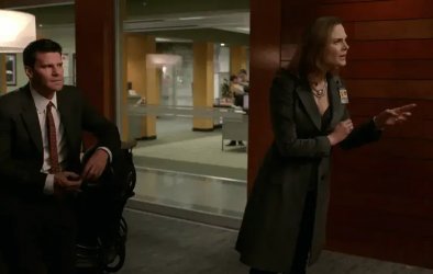 10 серия: Грязь на девушке